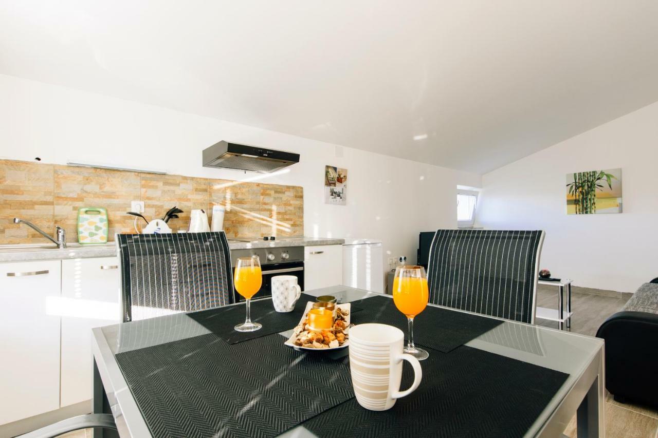 Apartments Luce Задар Экстерьер фото